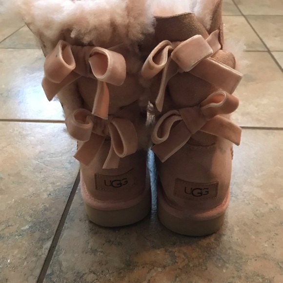 UGG Shoes - UGG Boots Preowned women’s condition Used